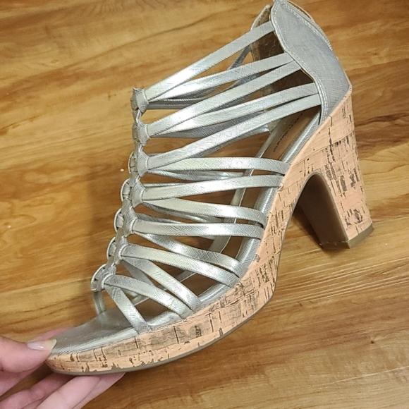 Cork heels - Picture 2 of 6